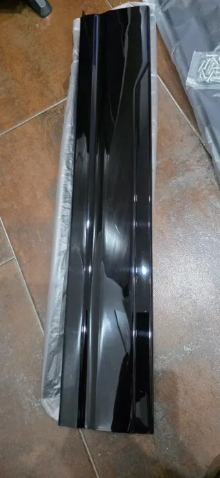 Taloneras laterales para Audi A-4, A-5