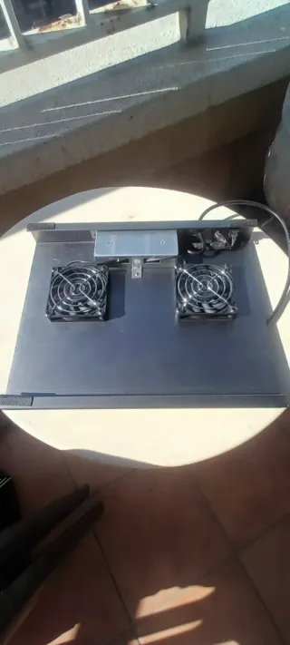 Base refrigeradora para portátil con ventiladores