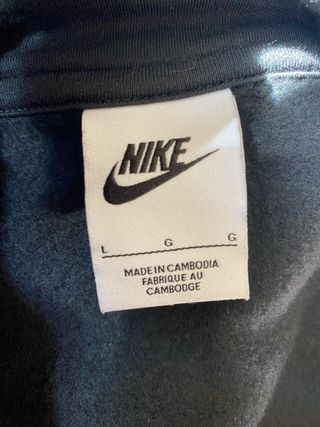 Sudadera Nike con capucha y cremallera