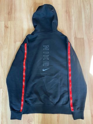 Sudadera Nike con capucha y cremallera