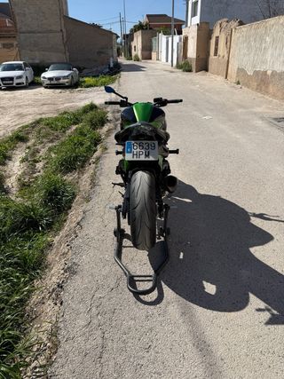 KAWASAKI Z800 – ESTADO IMPECABLE –