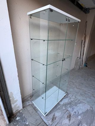 Vitrina Expositora de Cristal con Estantes
