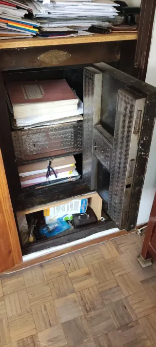 Caja fuerte antigua francesa Haffner