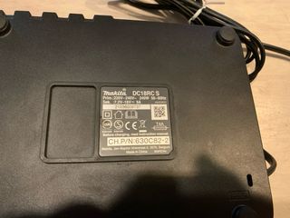 carica batterie 18 v makita