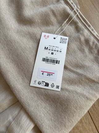 Falda Zara nueva combinada