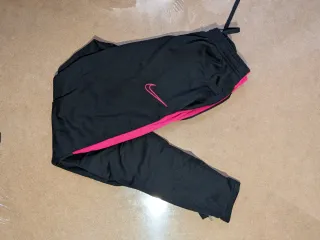 Pack 4 prendas deportivas de mujer