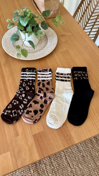 4 pares de calcetines nuevos sin estrenar