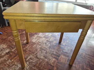 Mesa extensible de madera maciza