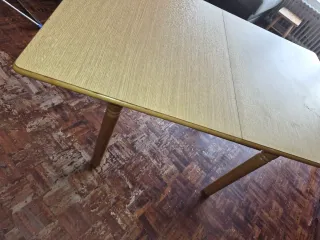 Mesa extensible de madera maciza