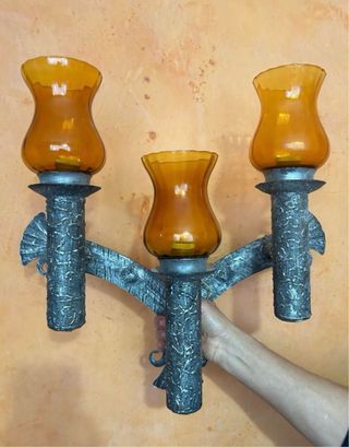 Lampara antigua hierro forjado 3 tulipas ambar