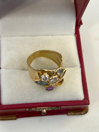 Anillo Oro y gemas