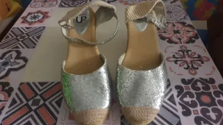 Sandalias de esparto plateadas n°40