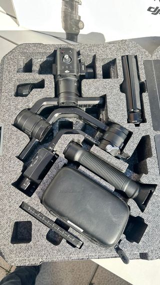 Stabilizzatore Dji Ronin S a 3 assi per fotocamere DSLR