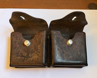 DOBLE CARTUCHERA MILITAR ALEMANA CUERO