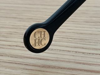 Gafas de sol Carolina Herrera negras y blancas