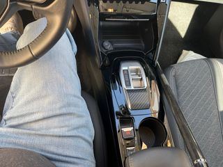 Peugeot 208 hibrdo Allure 2025