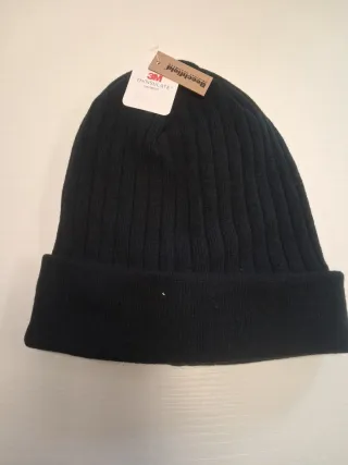 Gorro de invierno Beechfield negro. Forrado int