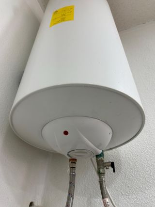 Termo eléctrico blanco