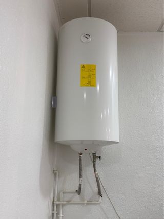 Termo eléctrico blanco