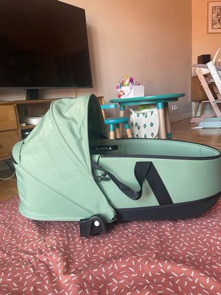 Capazo YOYO con protector de lluvia y dos sabanas