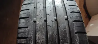 Llanta de aluminio con neumático Continental