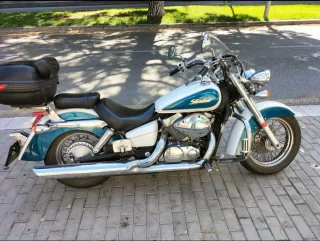 Moto Honda Shadow 750