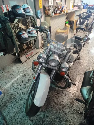 Moto Honda Shadow 750