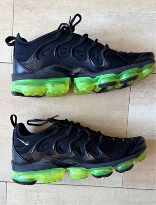 Zapatillas Nike Air VaporMax Plus Negras y Verdes