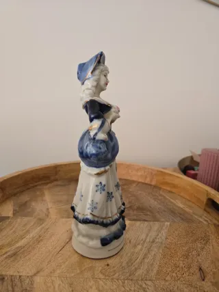 Figura porcelana Dama Victoriana