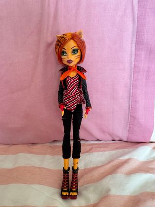 Muñeca Monster High Toralei Stripe