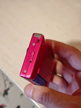 Game Boy Micro Rosa + Pokémon Zafiro