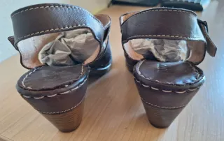 Sandalias de piel talla 38
