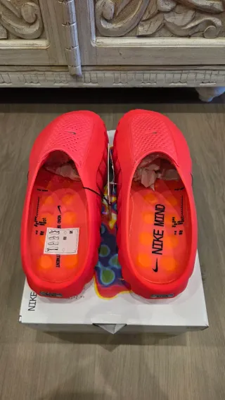 Nike Mind 001 Slide Solar Red 44