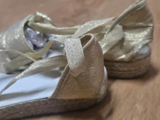 Espardenyas doradas niña/mujer