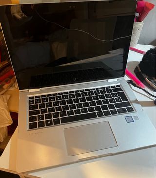 Portátil HP Elitebook.