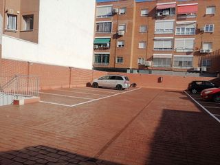 Garaje en alquiler en Centro en Alcobendas