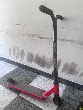 2 Monopattini Freestyle (Rosso e Giallo)