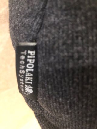 Gorra gris con orejeras Nueva a estrenar￼