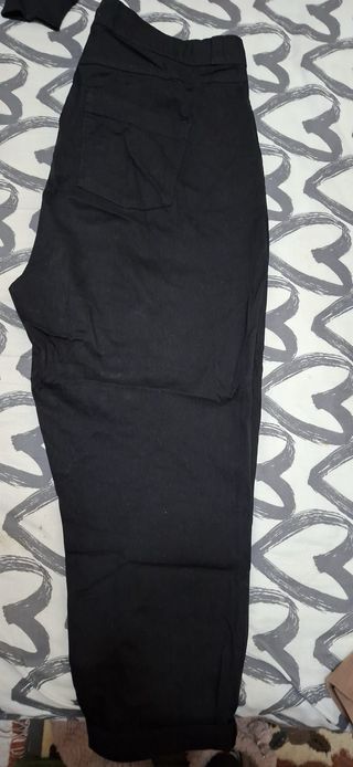 Pantalón vaquero negro