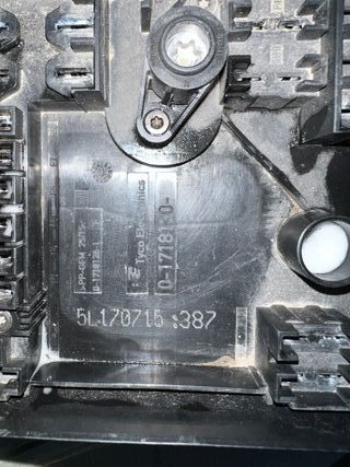 Caja fusibles Vw Caddy