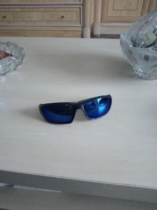 Gafas de sol azules