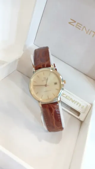 Relógio Zenith Cosmopolitan Dourado Novo