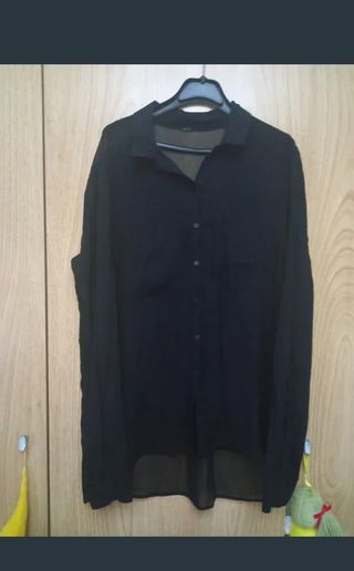 Blusa negra