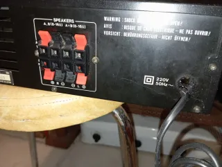 Amplificador Akai AM-A102 Stereo Integrado