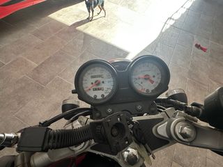 Moto 125cc Naked Negra daelim, itv hasta 2027