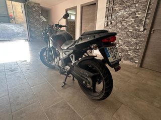 Moto 125cc Naked Negra daelim, itv hasta 2027