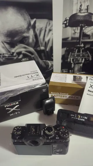Fuji XT1 solo 230 scatti, + battery grip