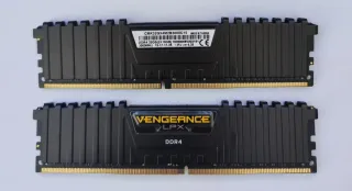 Memoria RAM 32GB (2x16GB) DDR4 3000MHz Corsair