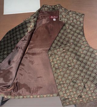 Traje Saraguell niño talla 12-14Un solo uso