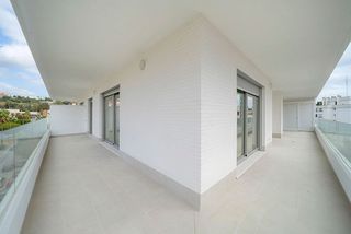 Piso en venta en Nueva Andalucía centro en Marbella